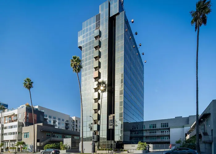 Kasa Sunset Los Angeles